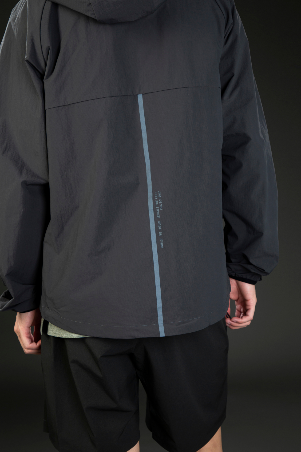 06 / Windbreaker
