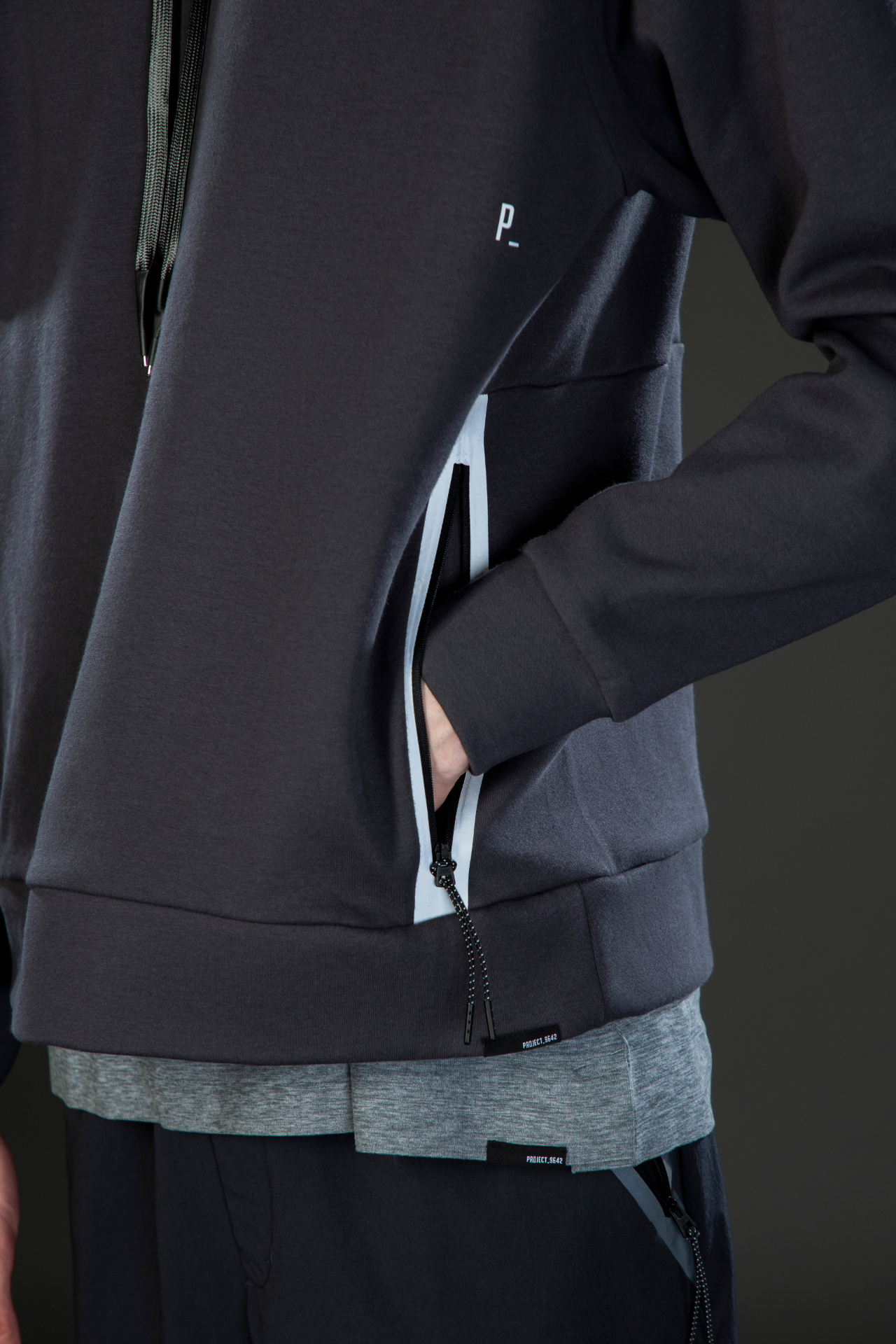 05 / Hoodie