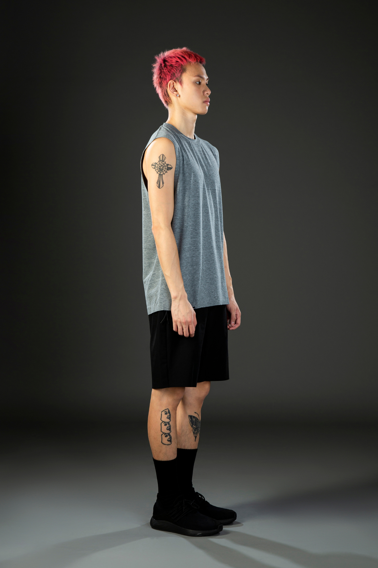 01 / Tank